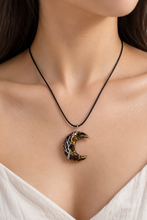 Load image into Gallery viewer, Crescent Moon Necklace