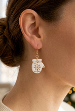 Load image into Gallery viewer, Winter Mittens earrings