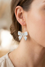Load image into Gallery viewer, Bow Earrings
